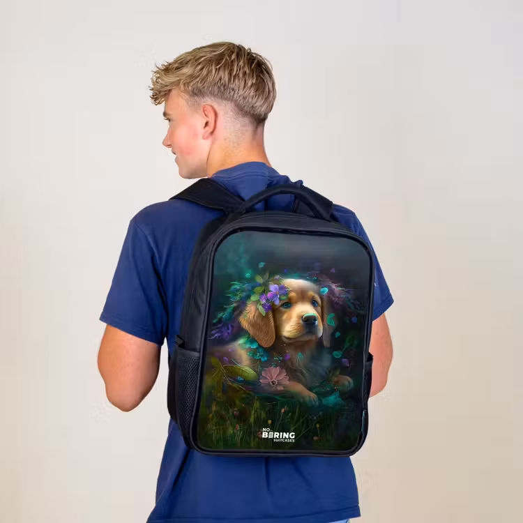Kinderrugzak met naam - Zwart - Bruine hond tussen de bloemen — 6