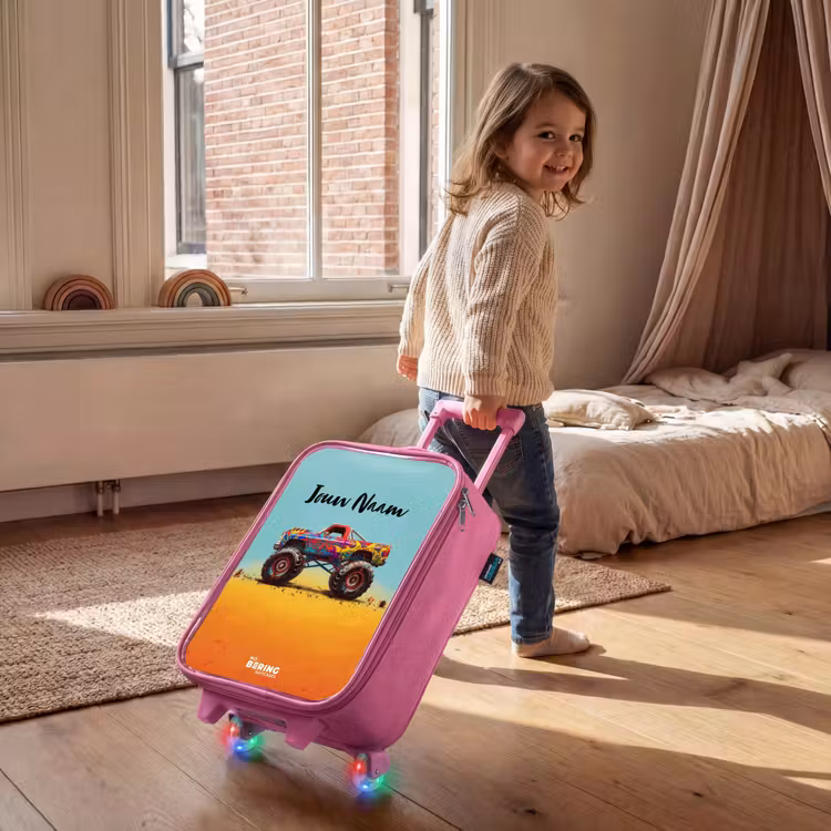 Kinderkoffer - Roze - Monstertruck met Graffiti Print in het Zand — 3
