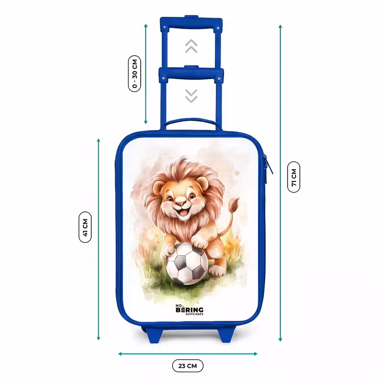Kinderkoffer - Blauw - Speelse leeuw met voetbal op grasveld — 6