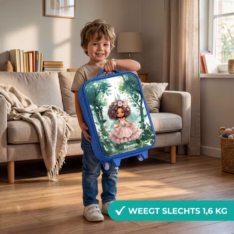 Kinderkoffer - Blauw - Meisje met donkere krullen in het bos — 2