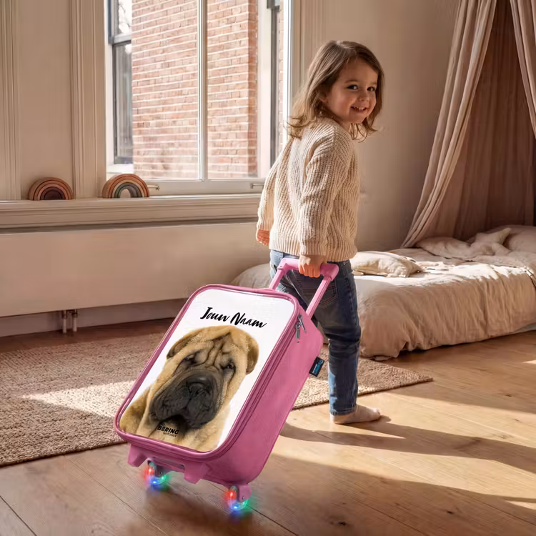 Kinderkoffer met naam - Roze - Hondje met Boos Hoofd — 3