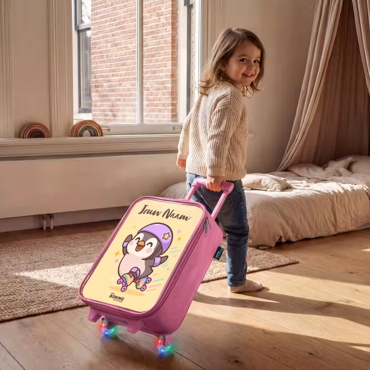 Kinderkoffer met naam - Roze - Kawai - Pinguin - Rolschaatsen — 3