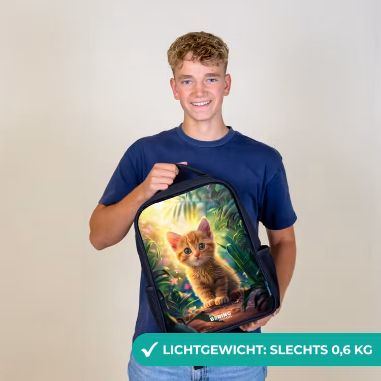 Kinderrugzak - Zwart - Rode kitte in de groene natuur — 2