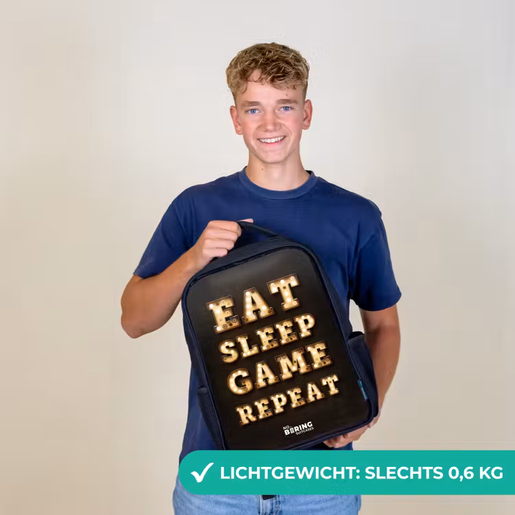 Kinderrugzak met naam - Zwart - Qoute met licht — 2