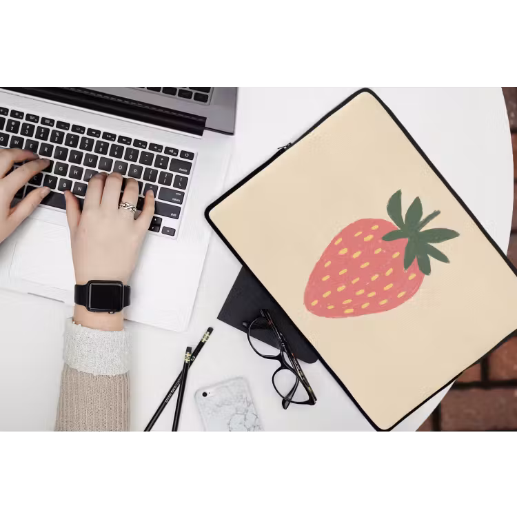 Laptophoes - Aardbei - Minimalistisch - Rood - Fruit — 3