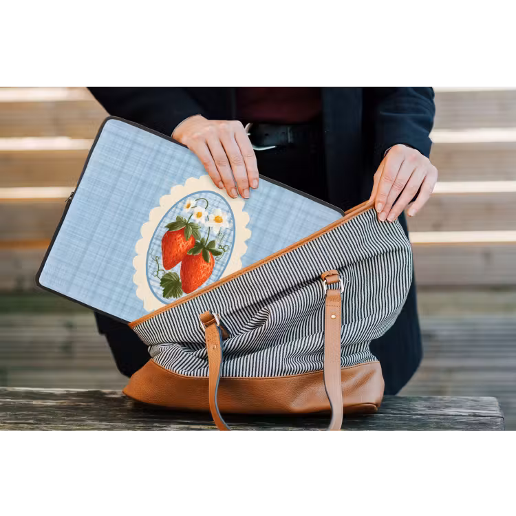 Laptophoes - Aardbeien - Lijst - Rood - Geruit — 4