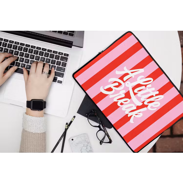 Laptophoes - A Little Break - Strepen - Rood - Roze — 3