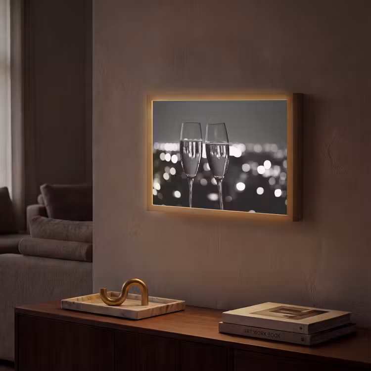 Lightbox - Wandlamp - Bubbels - Proosten - Champagneglazen - Stadslichten — 2