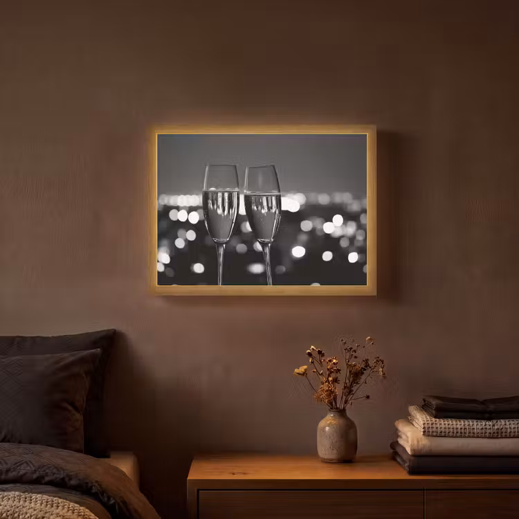 Lightbox - Wandlamp - Bubbels - Proosten - Champagneglazen - Stadslichten — 3