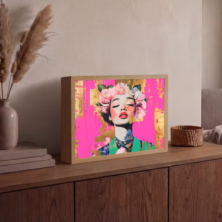 Lightbox - Wandlamp - Bloemenkroon - Goud - Vrouw - Portret — 4