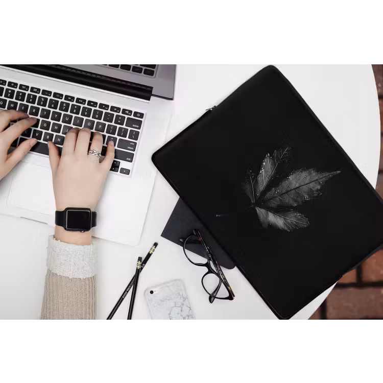 Laptophoes - Zwart - Blad — 3