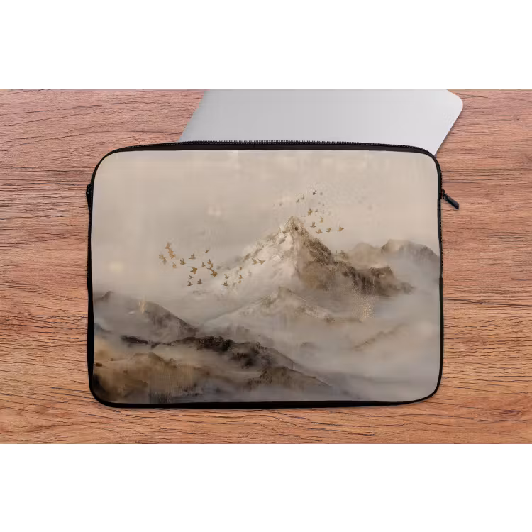 Laptophoes - Berglandschap - Mist - Penseelstreken — 2