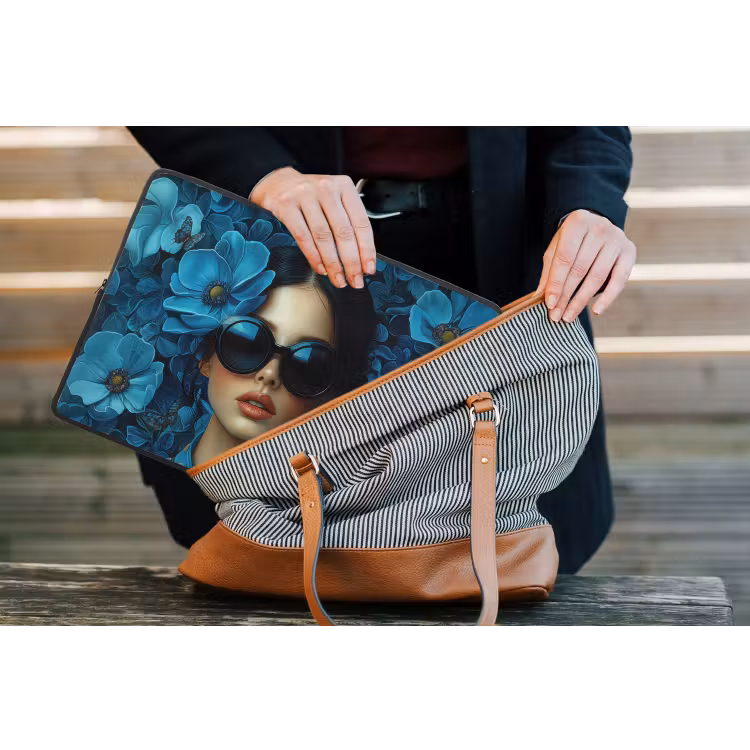 Laptophoes - Vrouw - Bloemen - Blauw - Aesthetic - Luxe — 4
