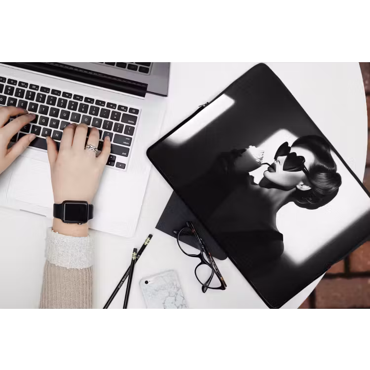 Laptophoes - Vrouw - Zwart - Hart — 3