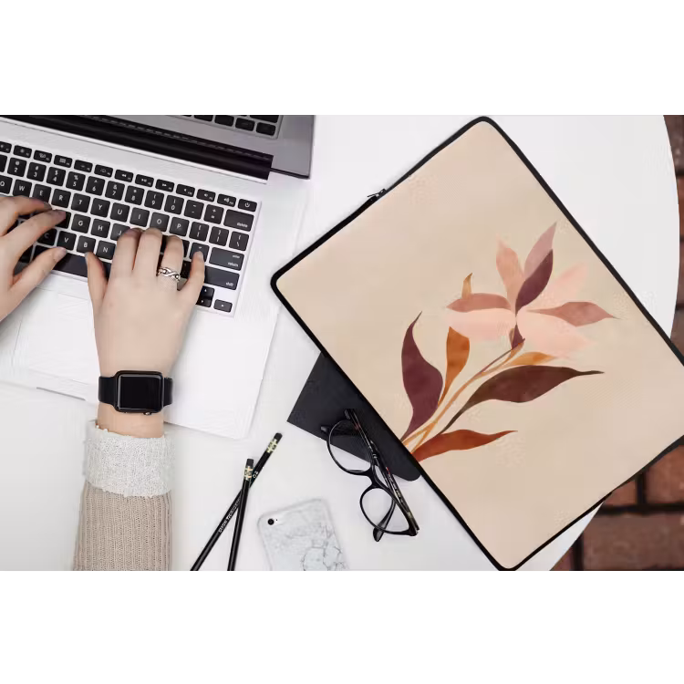 Laptophoes - Bloemen - Blaadjes - Minimalistisch - Roze — 3