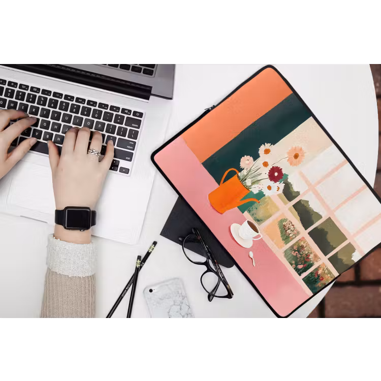 Laptophoes - Bloemen - Koffie - Raam — 3