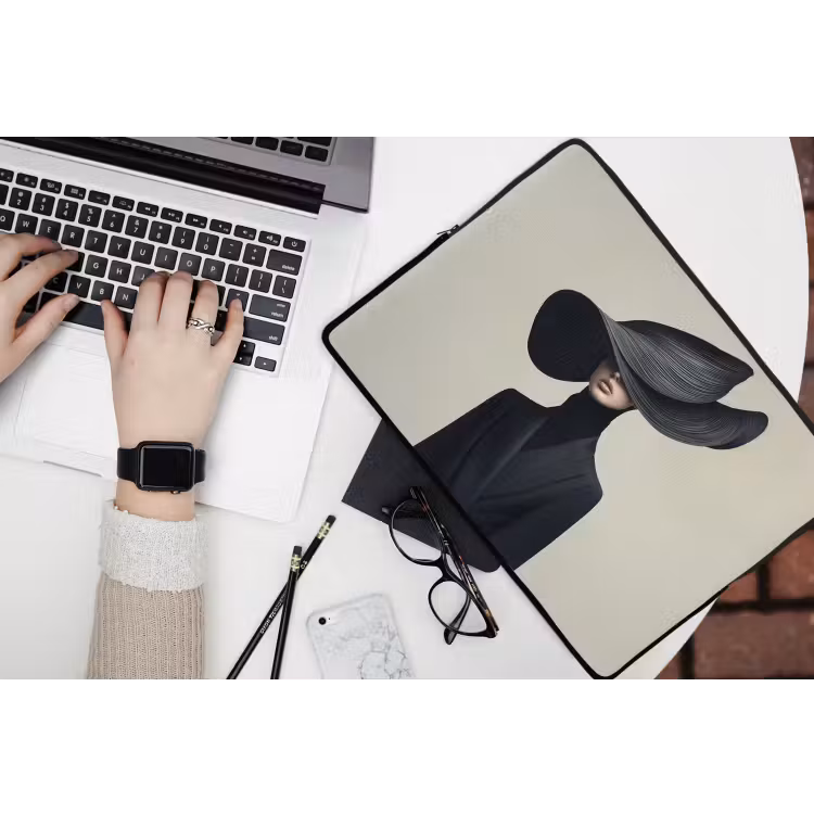 Laptophoes - Zwart - Vrouw - Hoed — 3