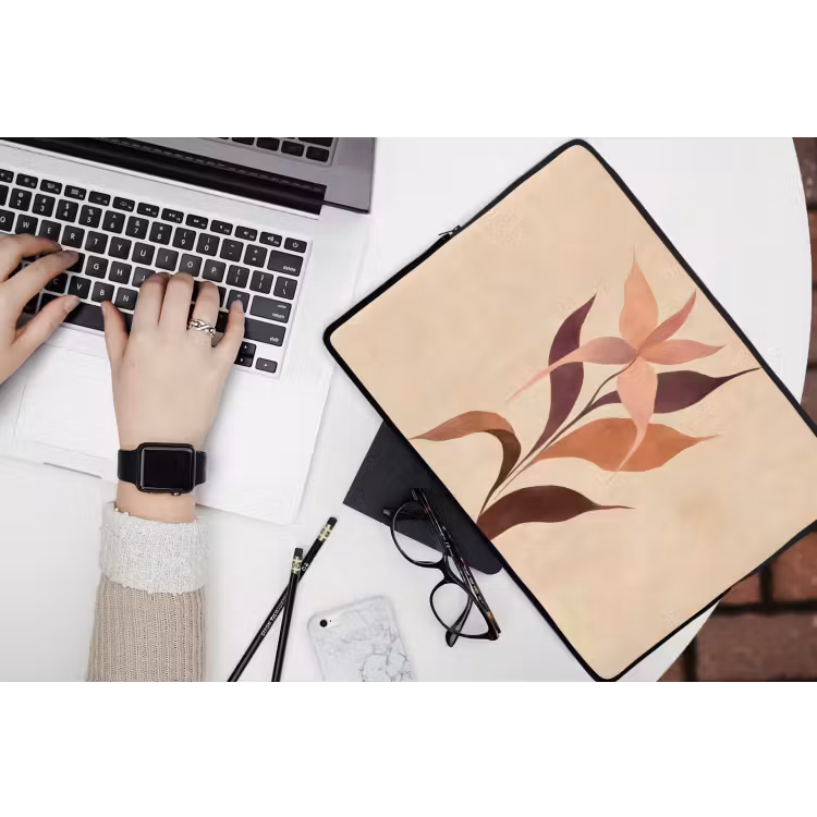 Laptophoes - Minimalistisch - Bloem - Bladeren - Beige — 3