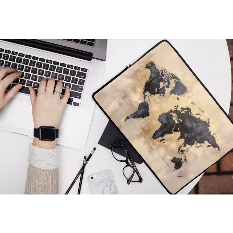 Laptophoes - Wereldkaart - Goud - Zwart - Abstract — 3