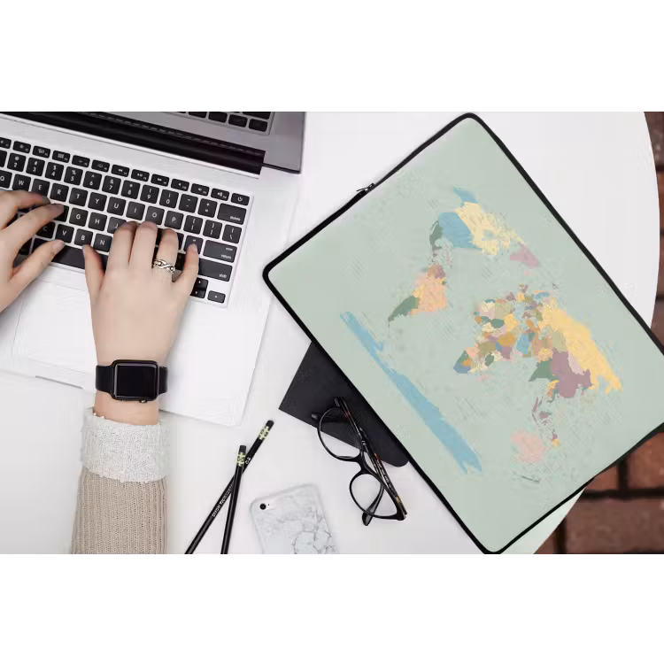Laptophoes - Wereldkaart - Realistisch - Kaart — 3
