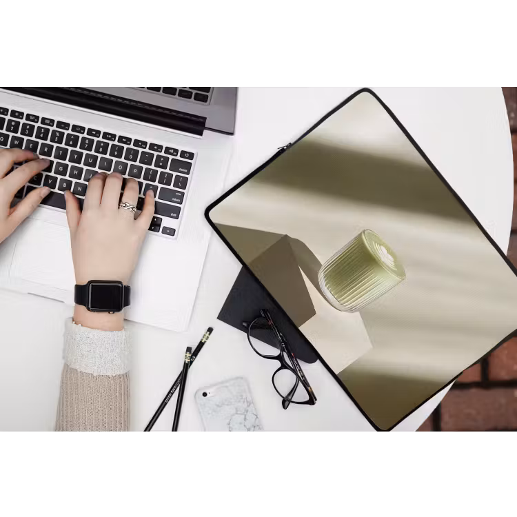 Laptophoes - Matcha - Glas - Groen - Minimalistisch — 3
