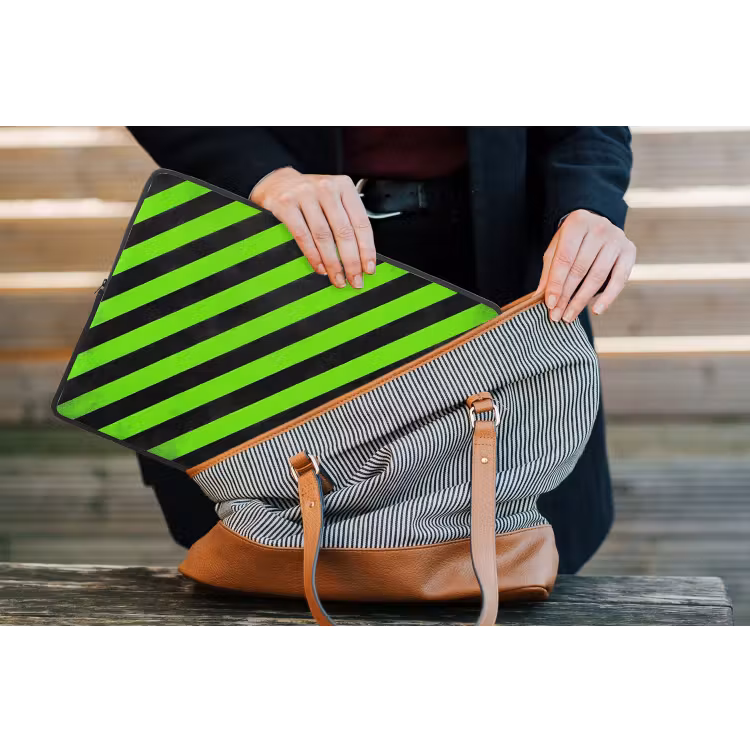 Laptophoes - Gaming - Strepen - Schuin - Groen — 4