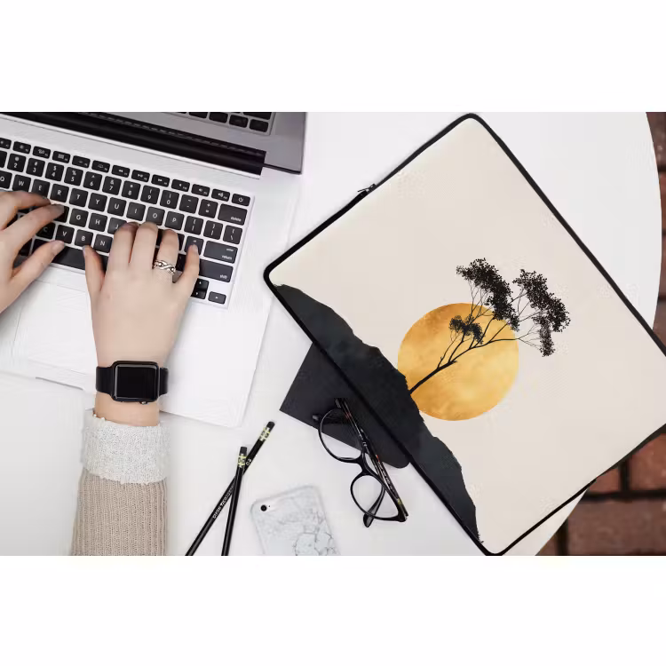 Laptophoes - Zwarte boom - Gouden cirkel - Heuvel — 3