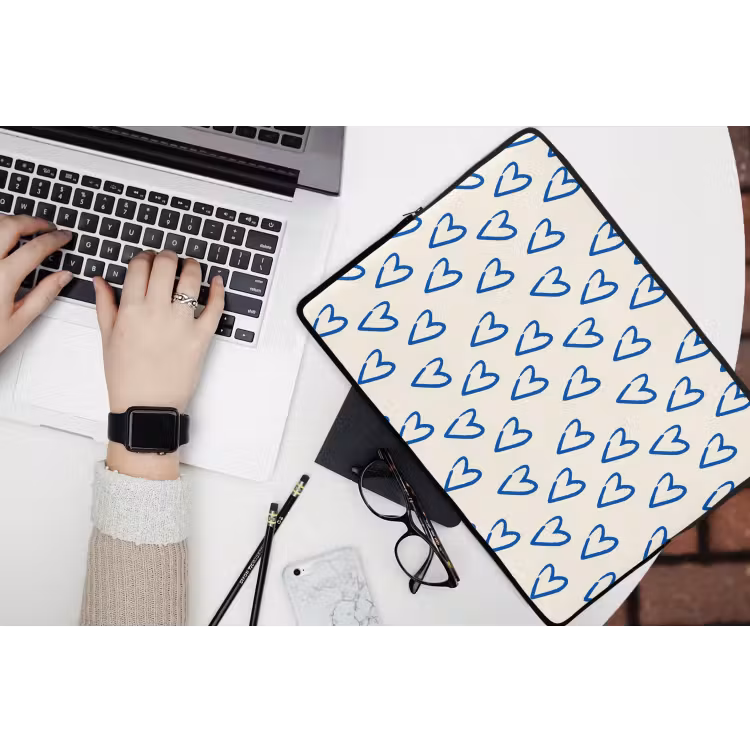 Laptophoes - Hartjes patroon - Blauw - Beige - Liefde — 3