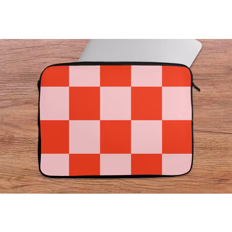 Laptophoes - Schaakbord patroon - Rood - Roze - Blokjes — 2
