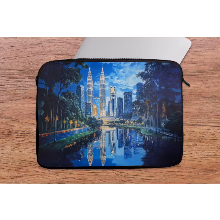 Laptophoes - Stad Kuala Lumpur - Skyline - Wolkenkrabbers - Water — 2