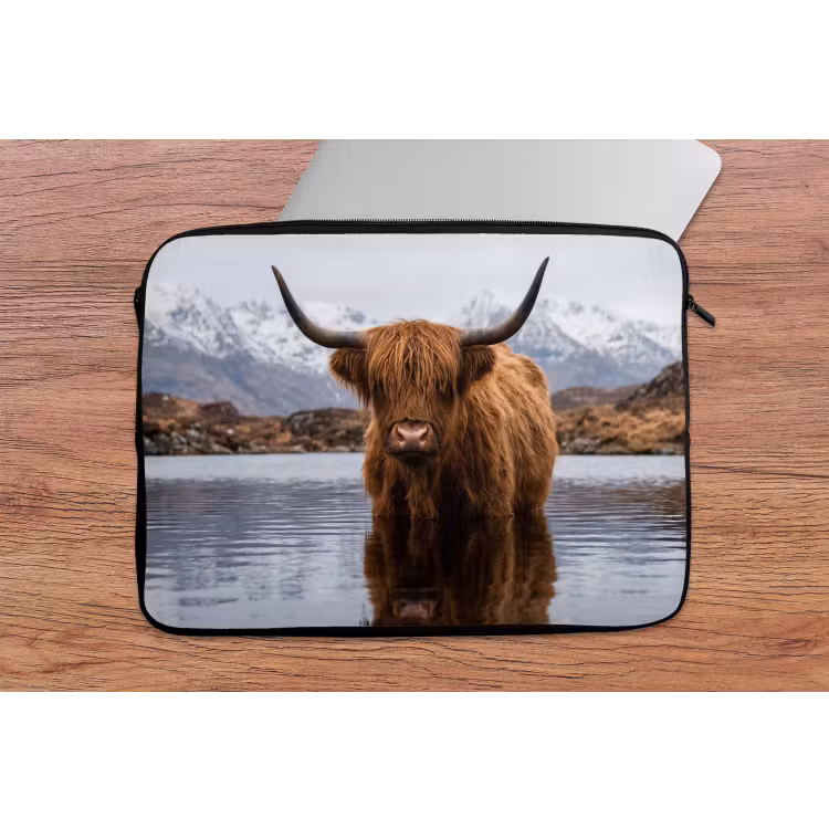 Laptophoes - Schotse hooglander - Bruin - Water — 2