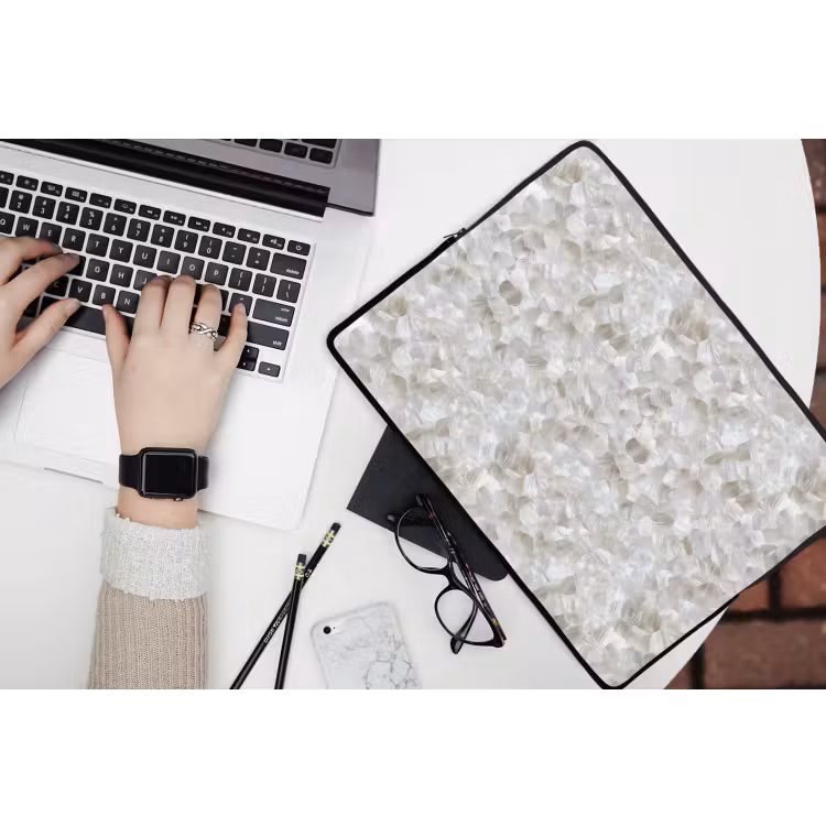Laptophoes - Wit - Penseelstreken - Reliëfeffect — 3