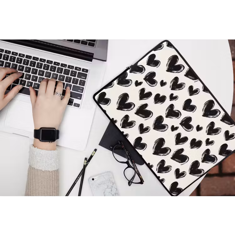Laptophoes - Hartjes - Patroon - Zwart — 3