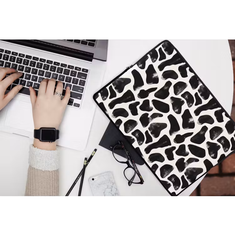 Laptophoes - Dierenpatroon - Vlekken - Zwart - Wit — 3