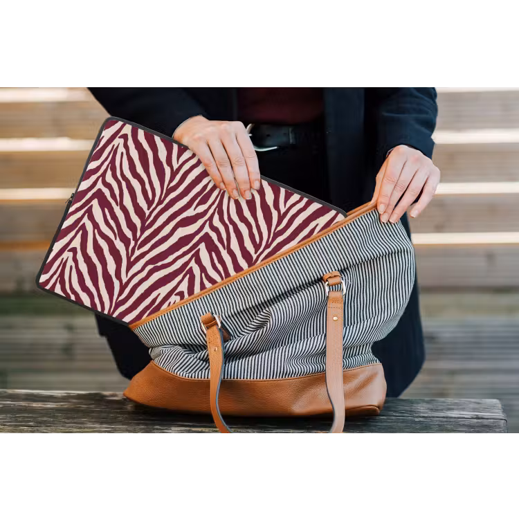 Laptophoes - Zebra - Motief - Bordeaux - Rood — 4