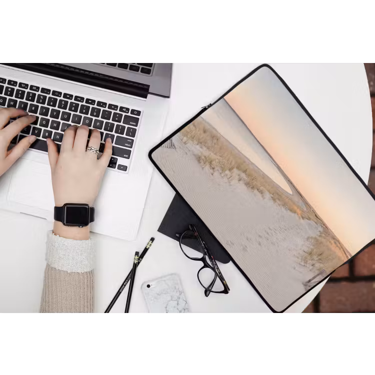 Laptophoes - Kustlijn - Horizon - Hek — 3