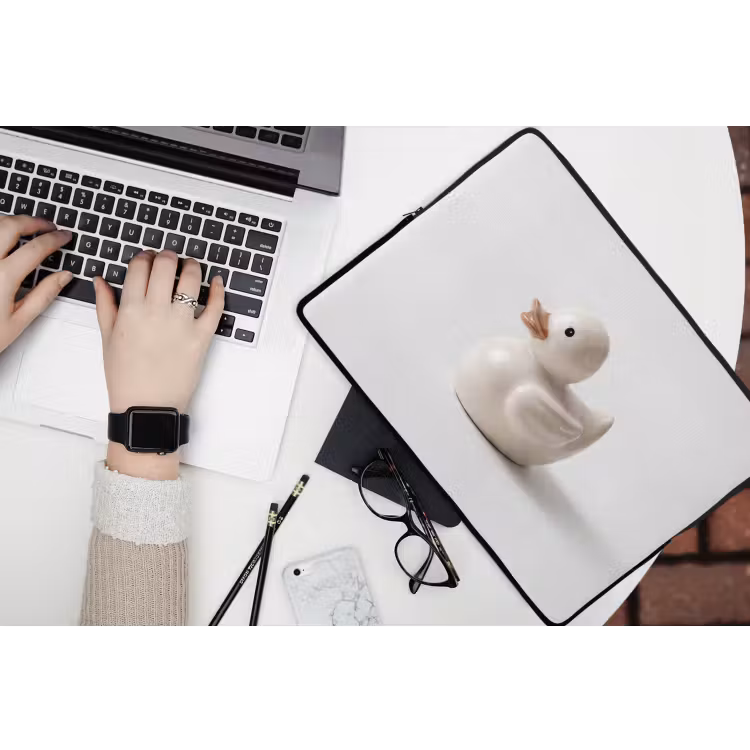 Laptophoes - Badeend - Minimalistisch - Wit — 3