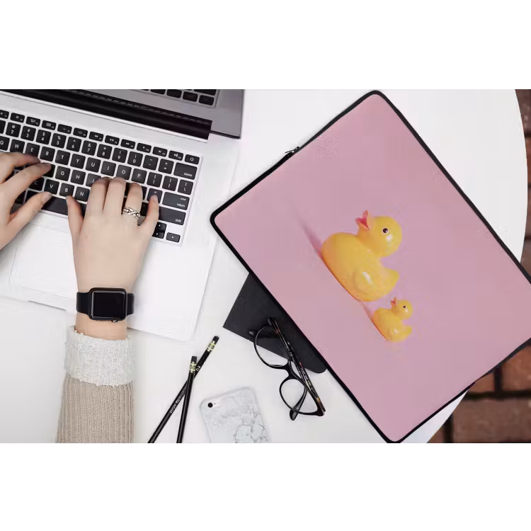 Laptophoes - Eendjes - Vrolijk - Roze — 3