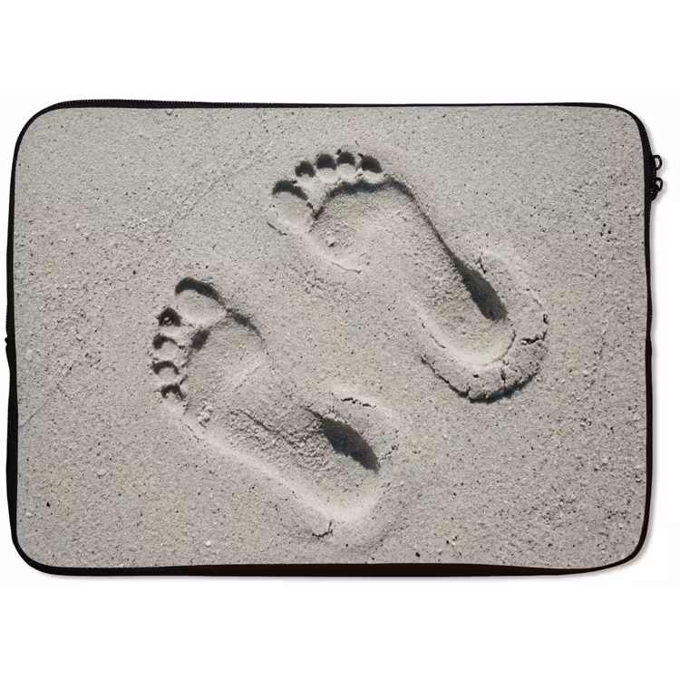 Laptophoes - Voeten - Zand - Zee — 1
