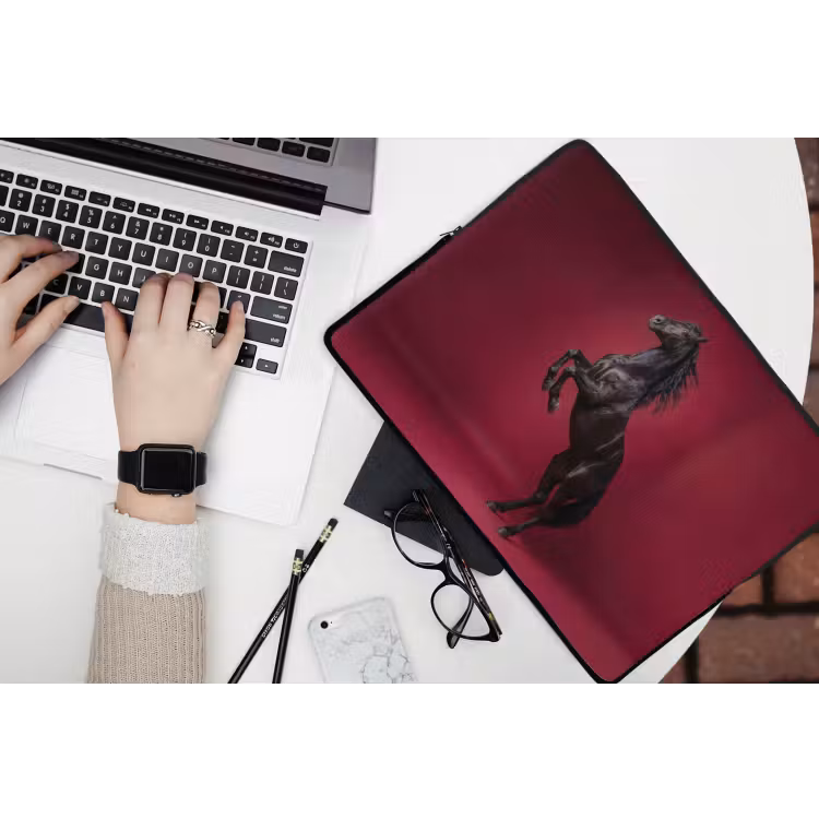 Laptophoes - Hengst - Steigert - Rood — 3