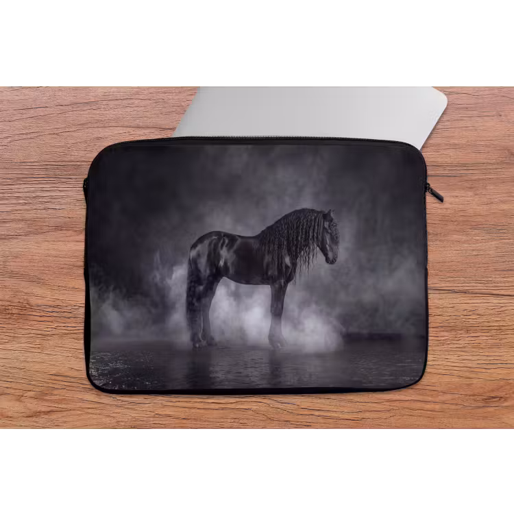 Laptophoes - Paard - Magisch - Zwart — 2