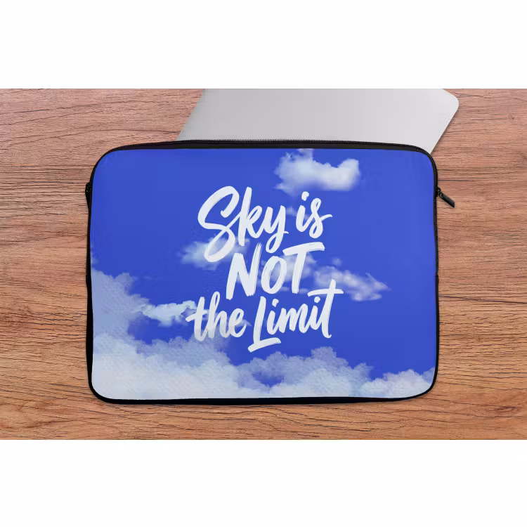 Laptophoes - Sky is not the limit - Blauwe lucht - Wolken — 2