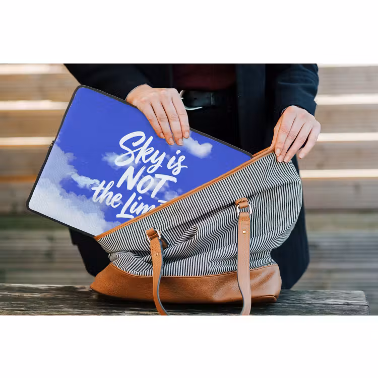 Laptophoes - Sky is not the limit - Blauwe lucht - Wolken — 4