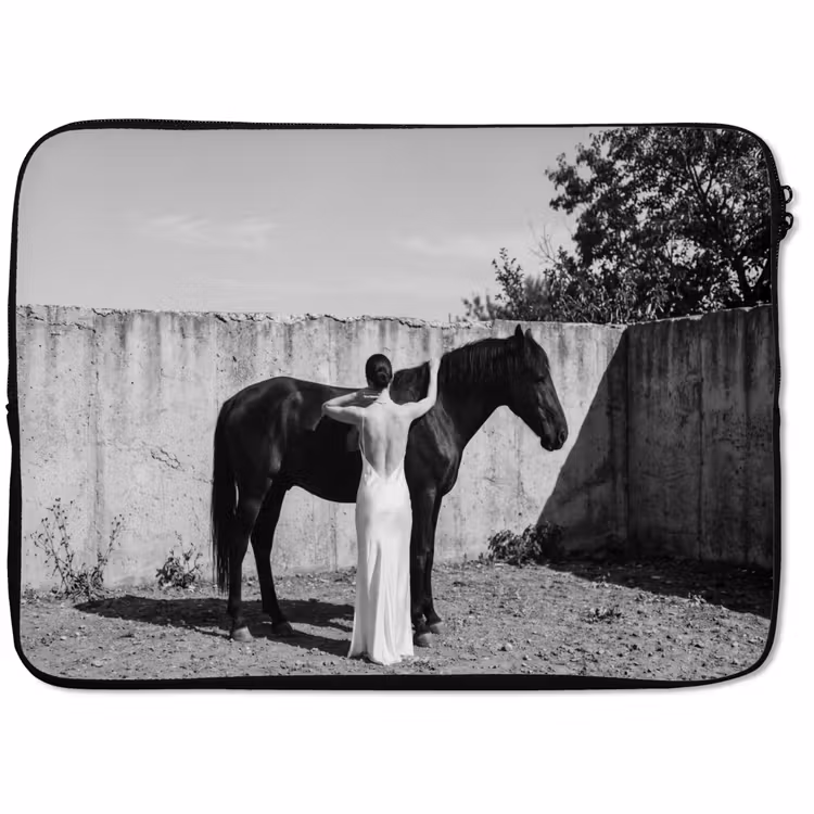 Laptophoes - Vrouw - Paard - Artistiek — 1