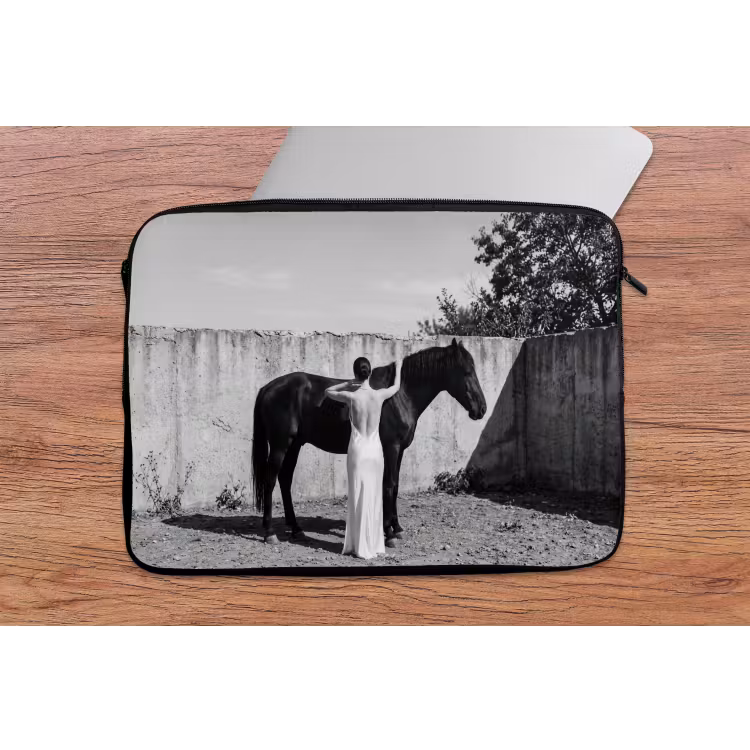 Laptophoes - Vrouw - Paard - Artistiek — 2