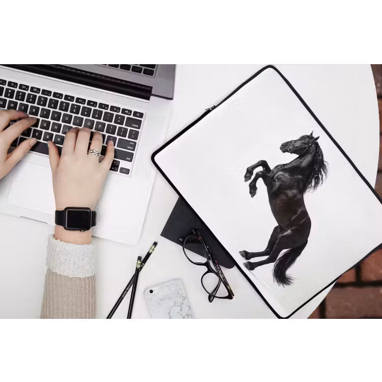 Laptophoes - Zwart - Paard - Portret — 3