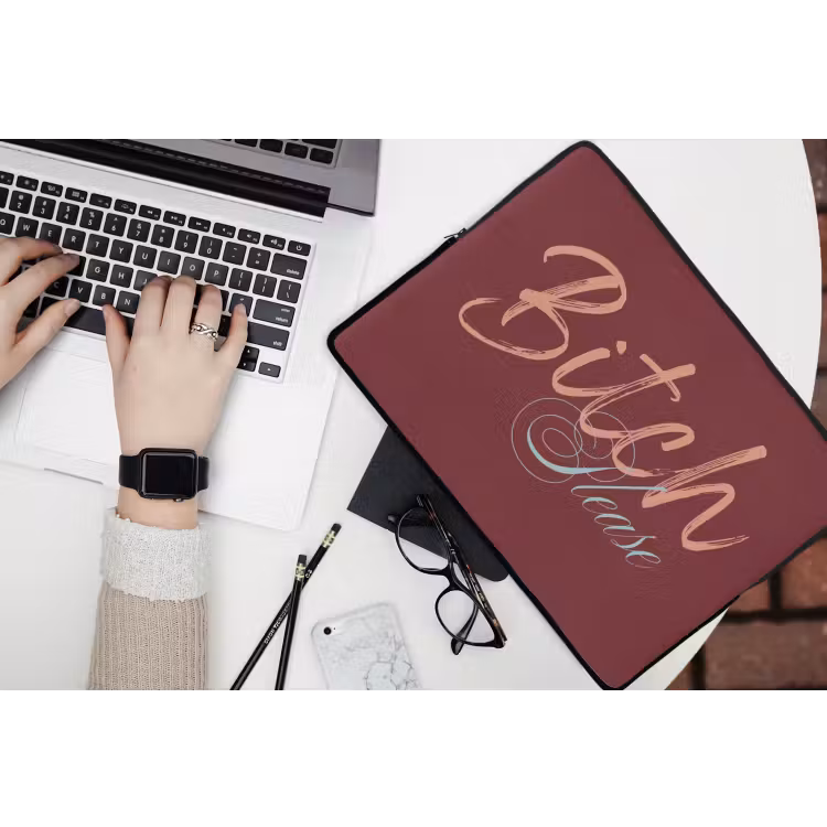 Laptophoes - Bitch please - Rood - Blauw — 3