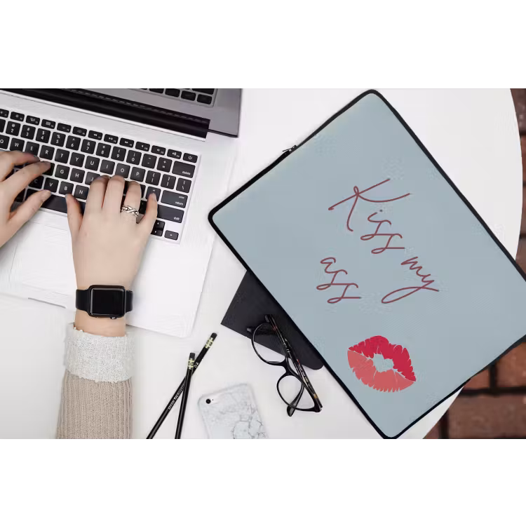Laptophoes - Kiss my ass - Lip - Blauw — 3