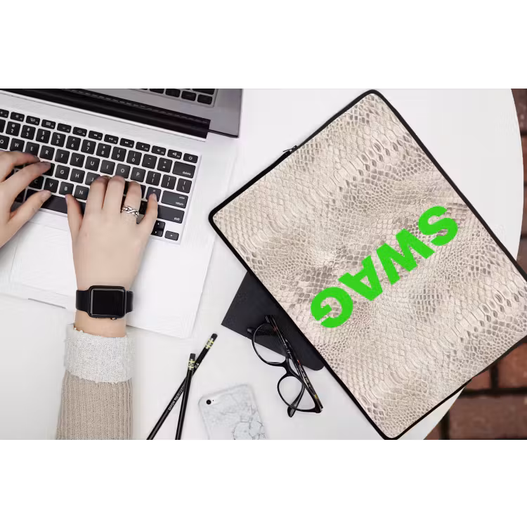 Laptophoes - Slangenprint - SWAG - Neon - Groen — 3
