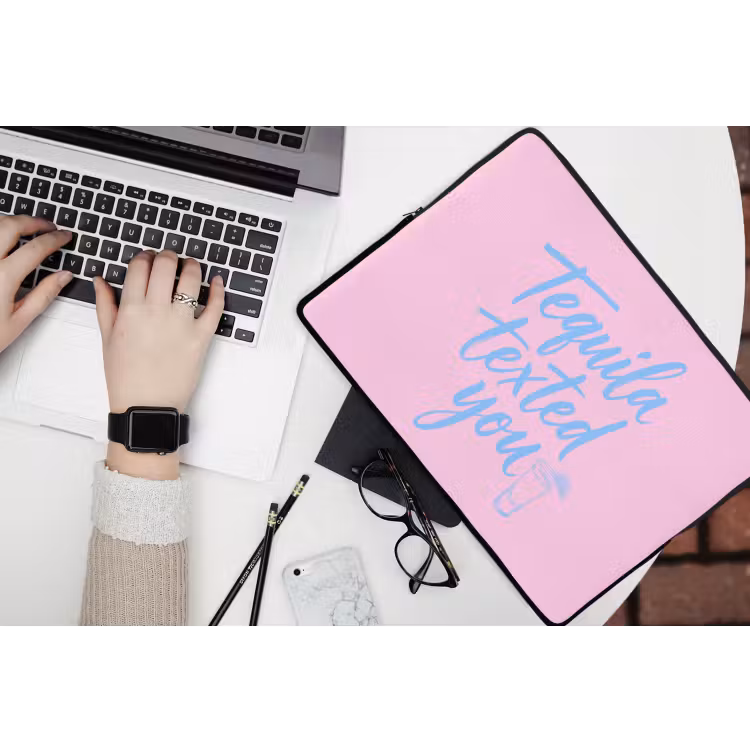 Laptophoes - Tequila texted you - Roze - Blauw — 3